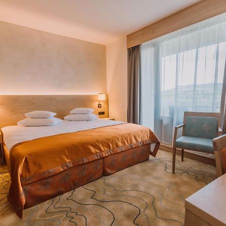 Ensana Ursina Hotel Sovata Buitenkant foto
