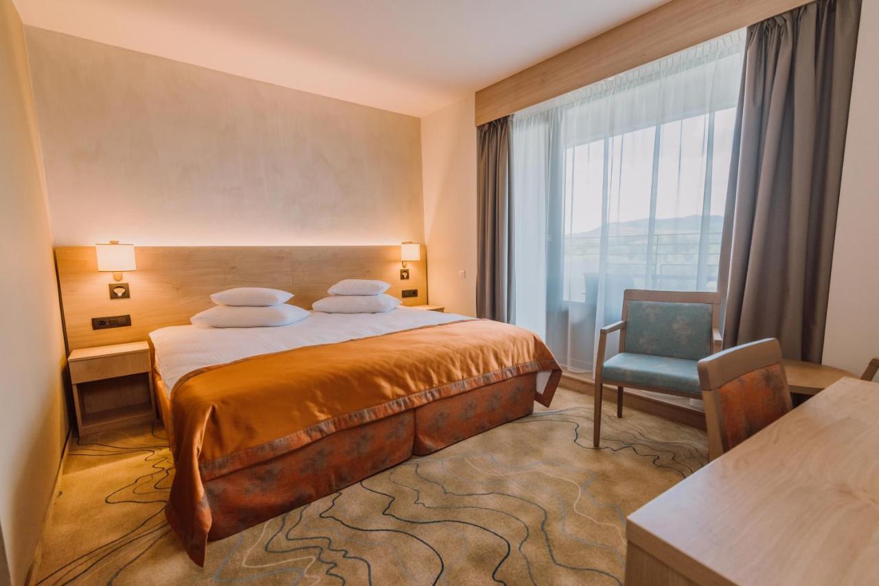 Ensana Ursina Hotel Sovata Buitenkant foto